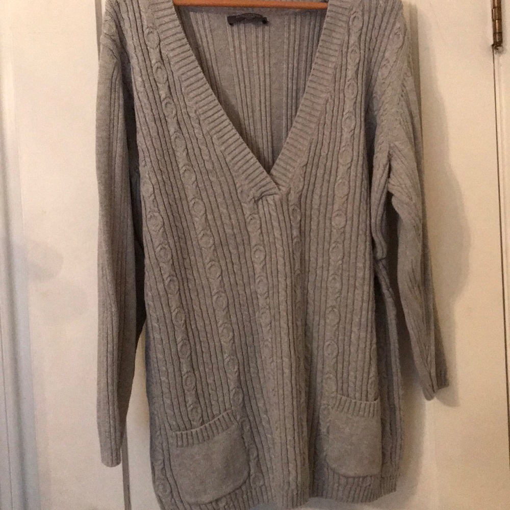 Grey sweater. Perfect for winter ❄️